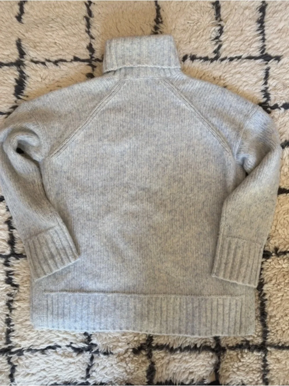 EVERLANE OVERSIZED CASHMERE BLEND CLOUD MED EUC